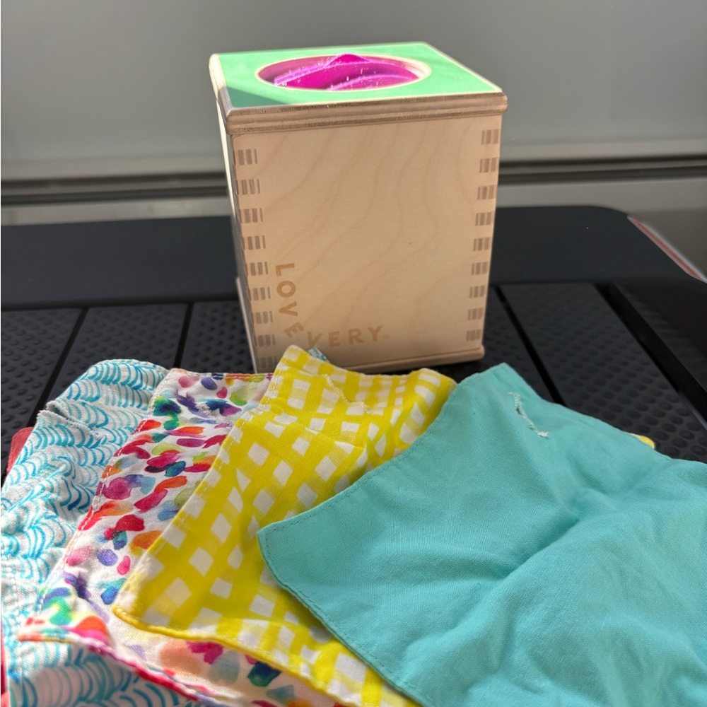 Lovevery tissue box - Picture 2 of 2